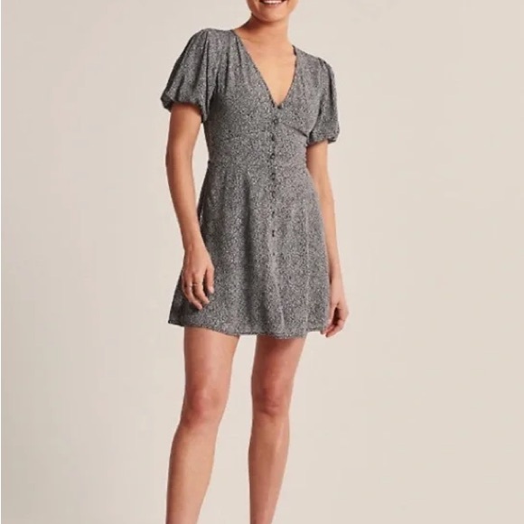 Abercrombie puff sleeve button front mini dress - Picture 1 of 4